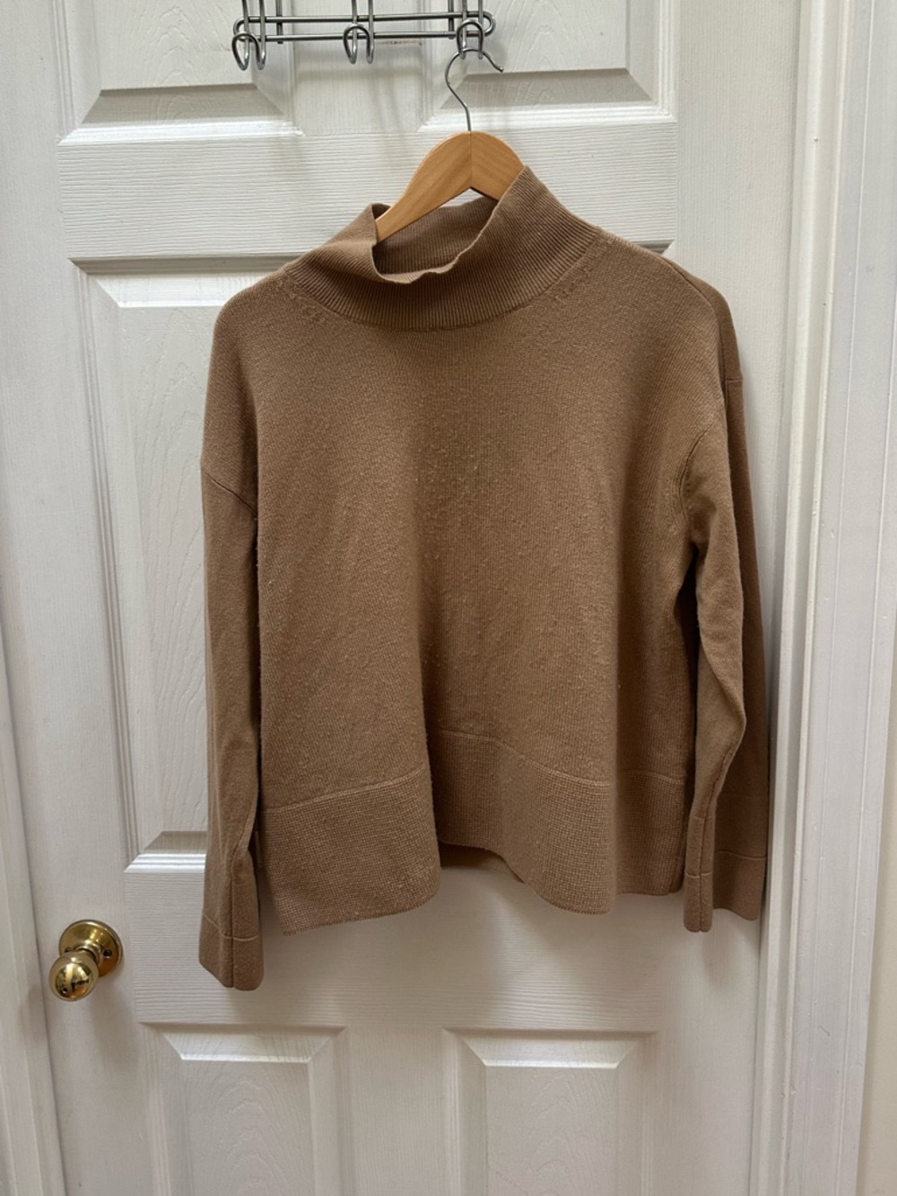 Everlane cashmere Camel tan brown Mock Neck Sweater turtleneck L large - Picture 2 of 5